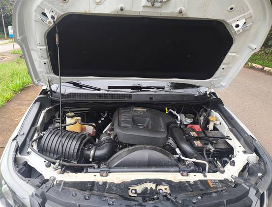 CHEVROLET S10 2.8 LS 4X4 CD 16V TURBO DIESEL 4P MANUAL CHEVROLET S10 2.8 LS 4X4 CD 16V TURBO DIESEL 4P MANUAL
